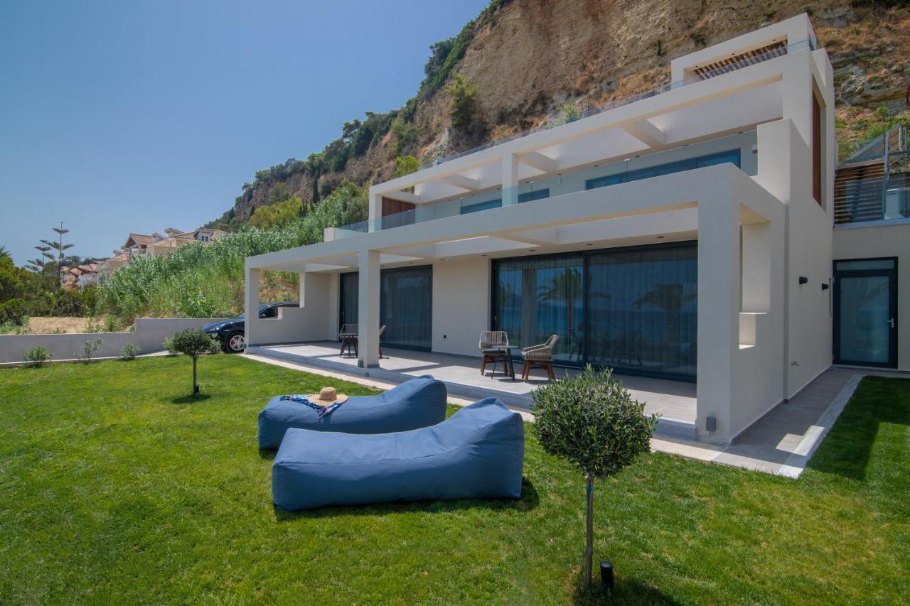 Nerea Seafront Villa, A Pristine Retreat, By Thinkvilla Akrotiri  Exterior photo