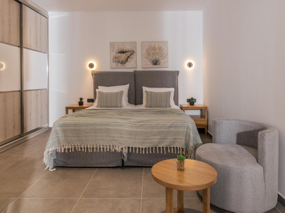 Nerea Seafront Villa, A Pristine Retreat, By Thinkvilla Akrotiri  Exterior photo